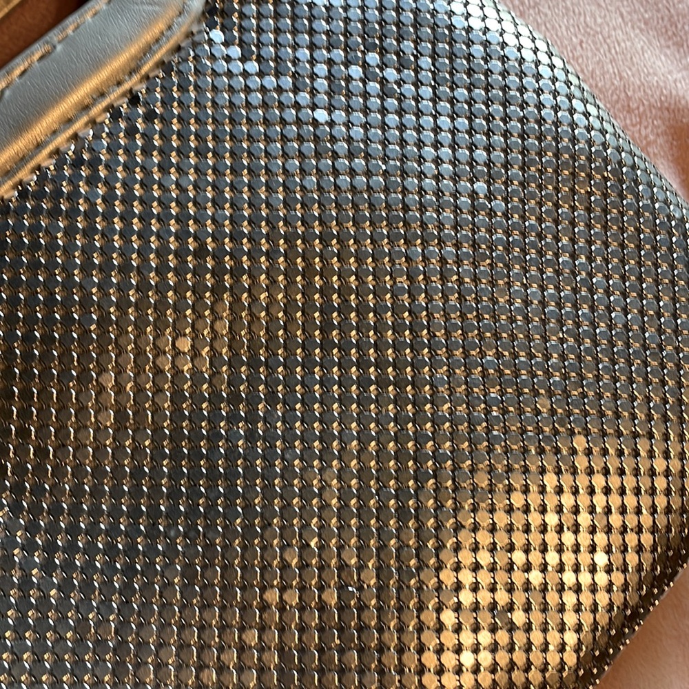 purse - Picture 2 of 11